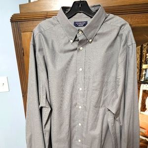 Roundtree and York Easy Care 2XT grey houndstooth button down shirt Preloved